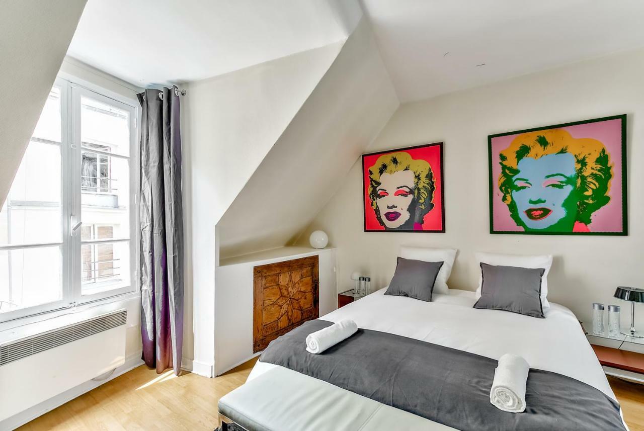 Love Nest In Saint-Michel Paris Eksteriør billede